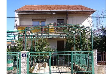 Croazia Privát Slatine, Esterno